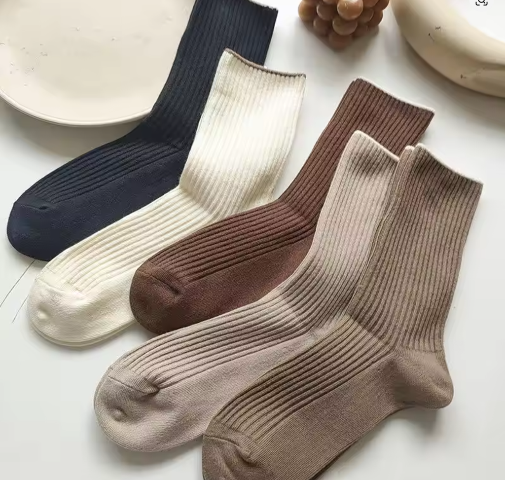 5 Pairs Of New Socks Set Solid Color Women's Casual Cotton Socks Autumn Simple Women's Medium Length Socks