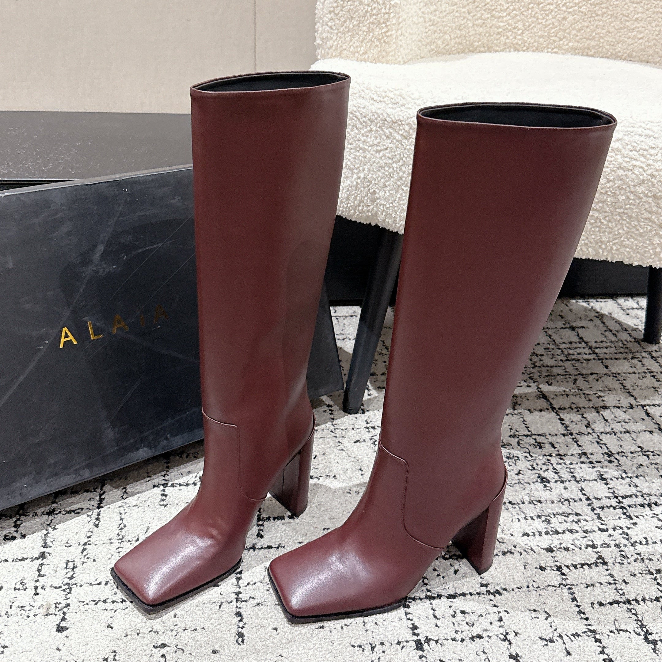 Alaia 2025 Square Toe High Heeled Boot Burgundy Calfskin 558670